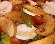 salade chevre pommes caramelisees