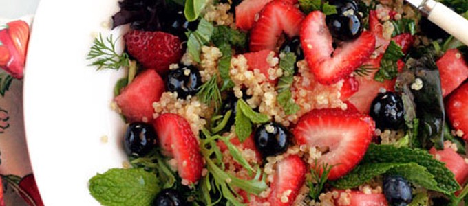 salade quinoa bleuets fraises pasteque sans gluten